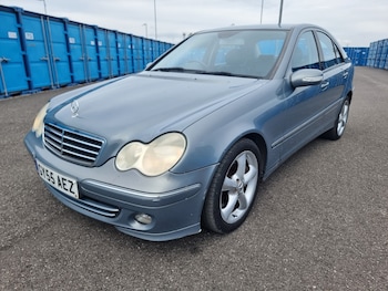 Used Mercedes-Benz C Class 2005 for sale - 79563938: Photo