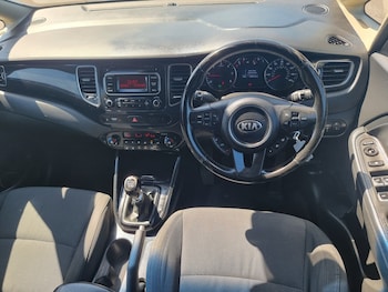 Used Kia Carens 2013 for sale - 78427617: Photo