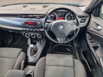 Used Alfa Romeo Giulietta 2011 for sale - 78316946: Photo