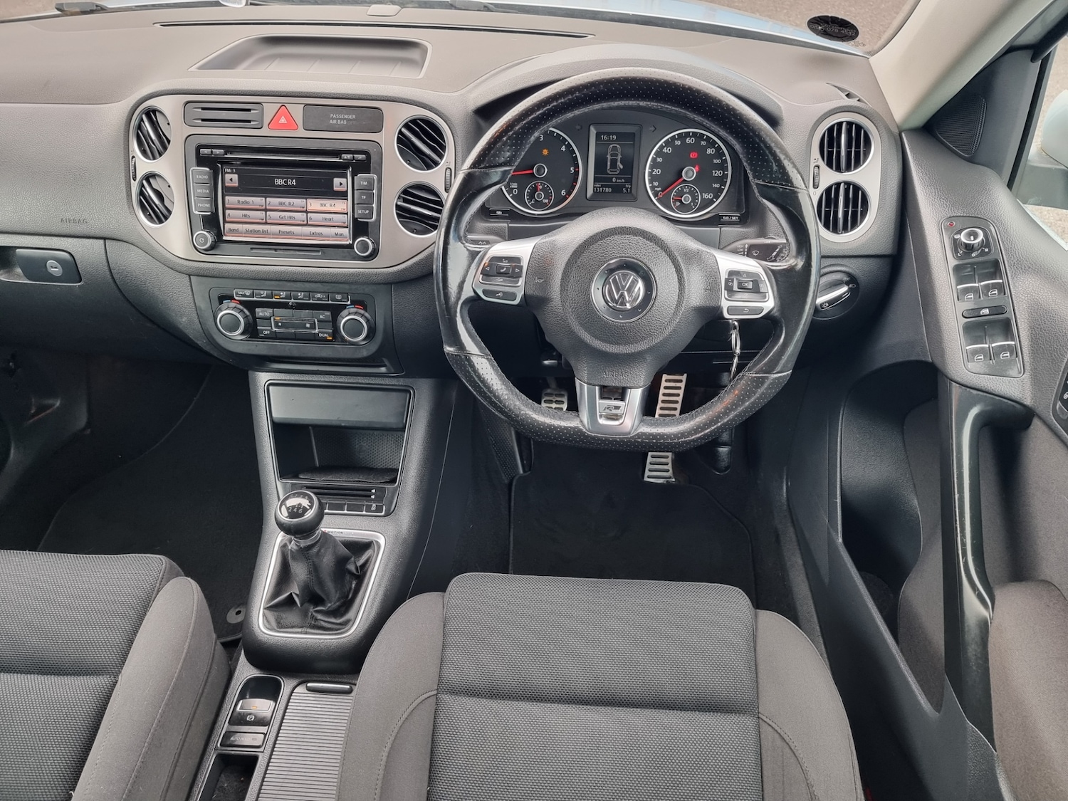 Used Volkswagen Tiguan 2010 for sale - 78061557: Photo 2