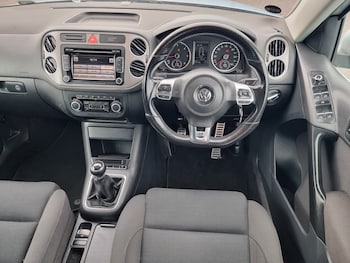 Used Volkswagen Tiguan 2010 for sale - 78061557: Photo