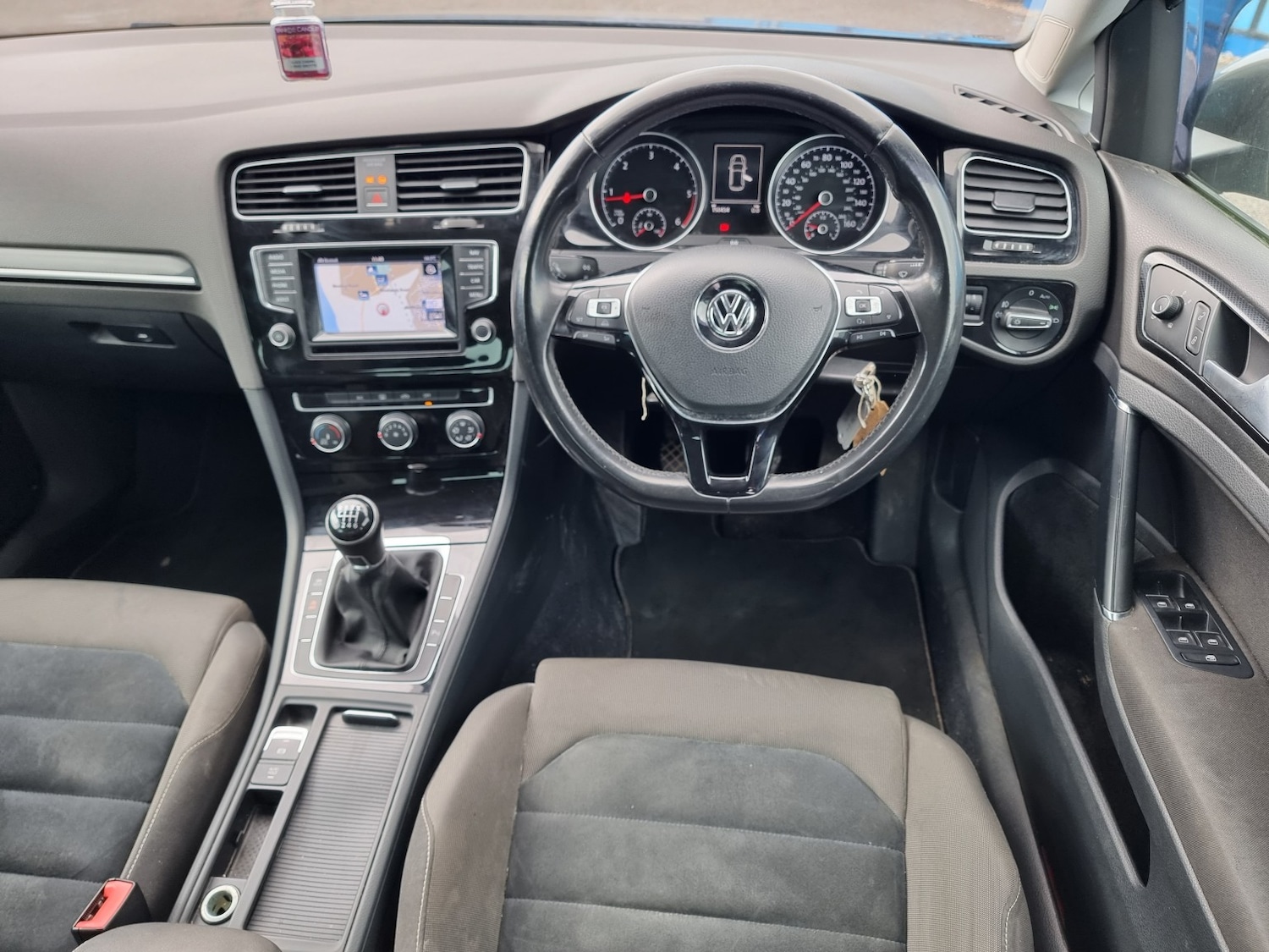 Used Volkswagen Golf 2013 for sale - 78134972: Photo 2
