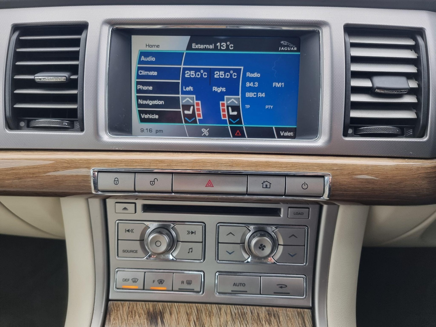 Used Jaguar XF 2011 for sale - 78070431: Photo 11