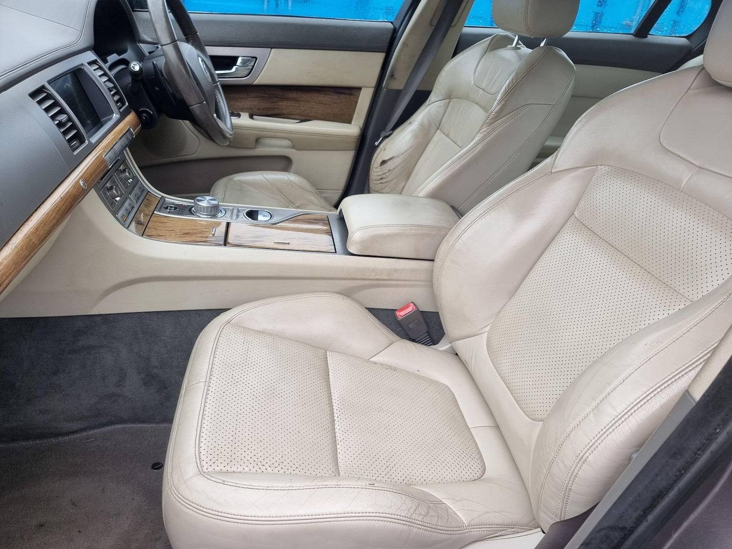 Used Jaguar XF 2011 for sale - 78070431: Photo 18