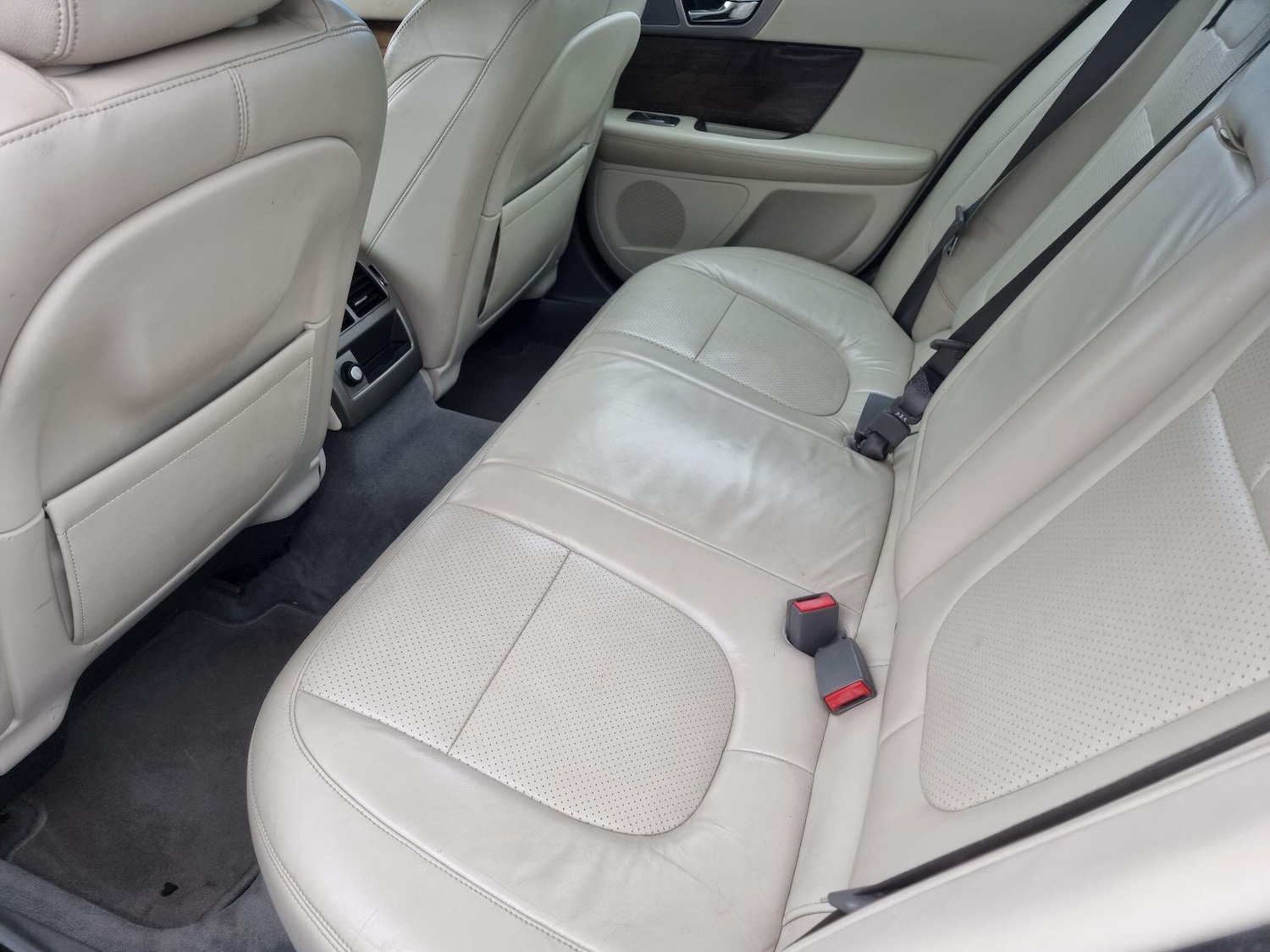 Used Jaguar XF 2011 for sale - 78070431: Photo 20
