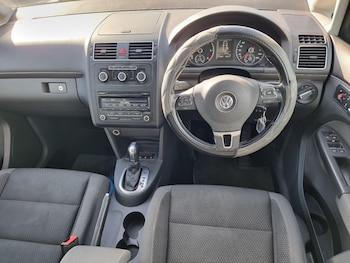 Used Volkswagen Touran 2014 for sale - 78020487: Photo