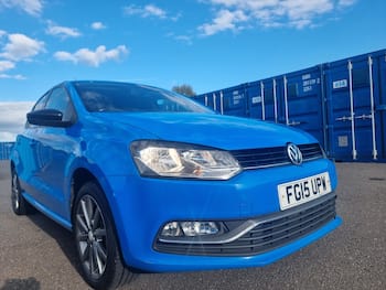 Used Volkswagen Polo 2015 for sale - 79825907: Photo