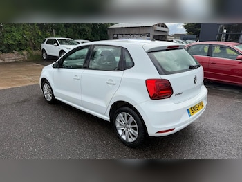 Used Volkswagen Polo 2015 for sale - 78948274: Photo