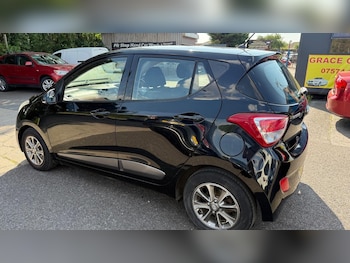 Used Hyundai i10 2014 for sale - 79237051: Photo