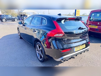 Used Volvo V40 2016 for sale - 78376020: Photo