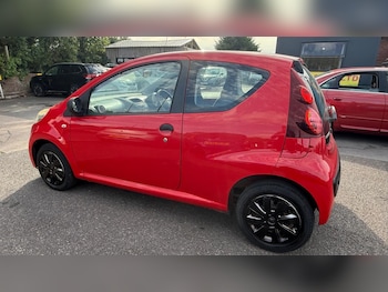 Used Peugeot 107 2012 for sale - 79540501: Photo