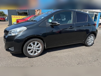 Used Toyota Yaris 2013 for sale - 79509359: Photo