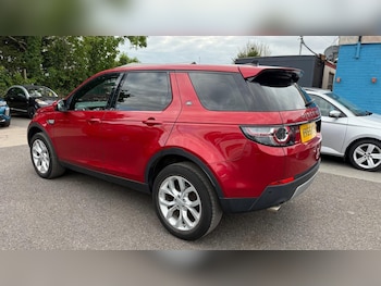 Used Land Rover Discovery Sport 2015 for sale - 78492346: Photo