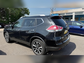 Used Nissan X-Trail 2017 for sale - 79033801: Photo