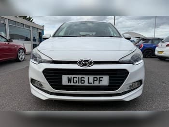 Used Hyundai i20 2016 for sale - 79669987: Photo