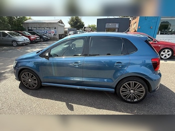 Used Volkswagen Polo 2015 for sale - 78623372: Photo