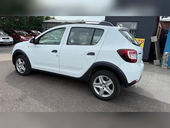 Used Dacia Sandero Stepway 2014 for sale - 78759515: Photo