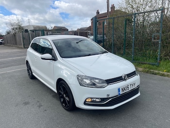 Used Volkswagen Polo 2015 for sale - 78012806: Photo