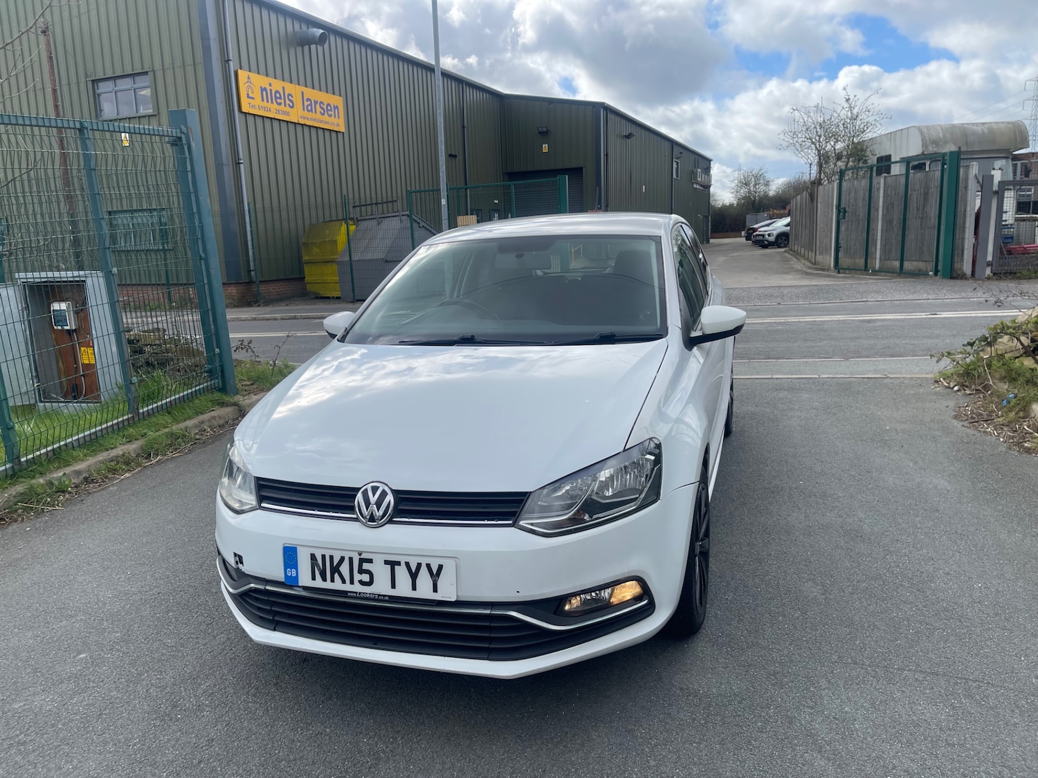 Used Volkswagen Polo 2015 for sale - 78012806: Photo 3