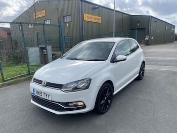 Used Volkswagen Polo 2015 for sale - 78012806: Photo