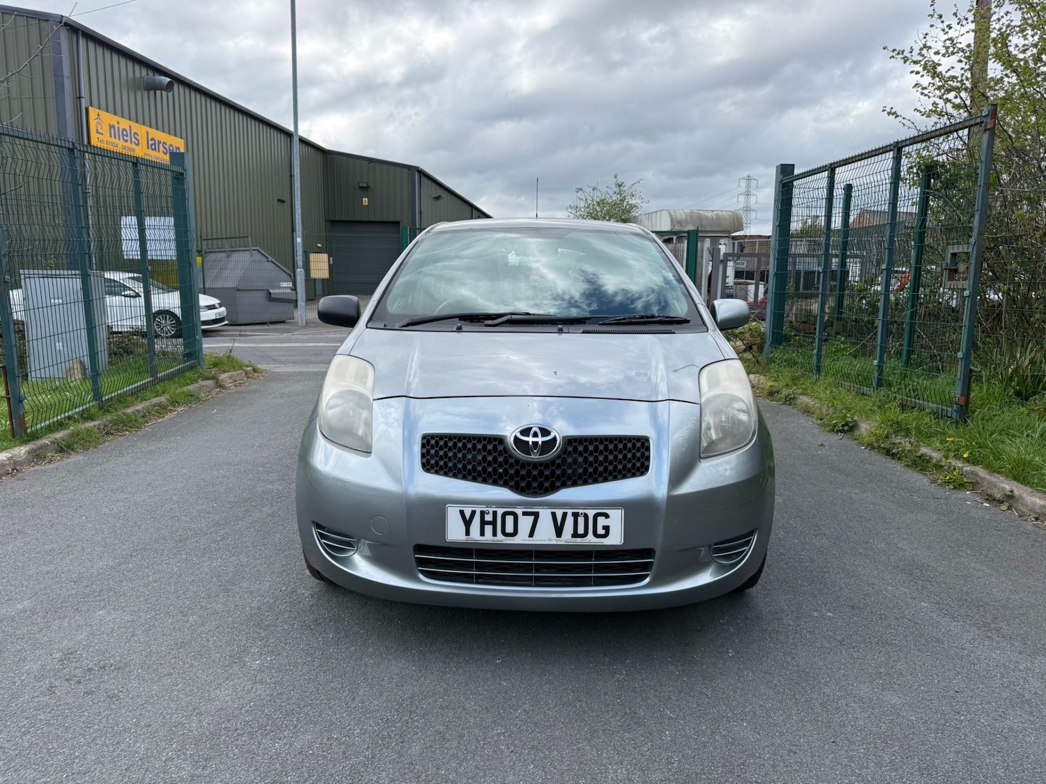Used Toyota Yaris 2007 for sale - 78134924: Photo 2