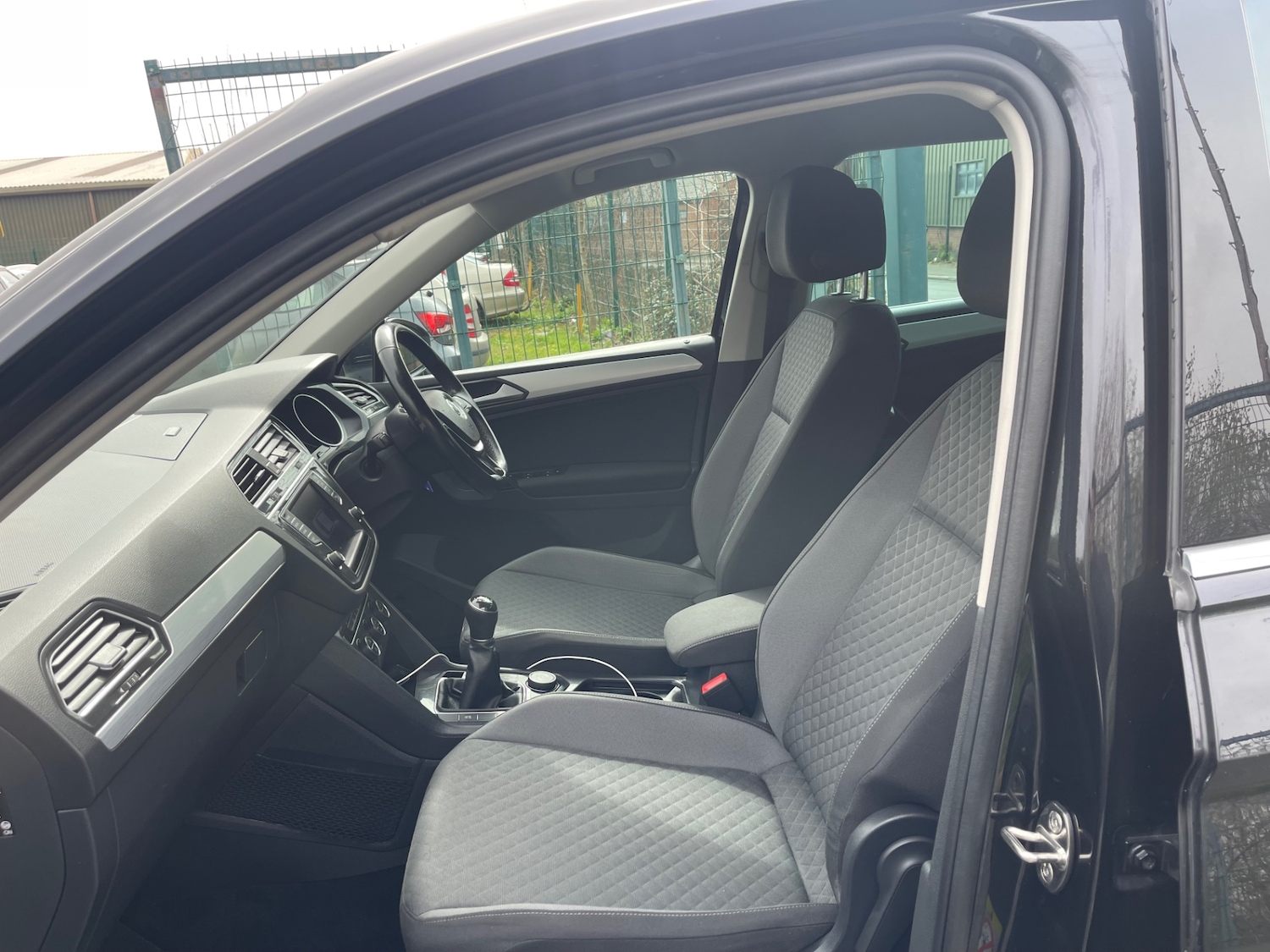 Used Volkswagen Tiguan 2017 for sale - 77656719: Photo 14