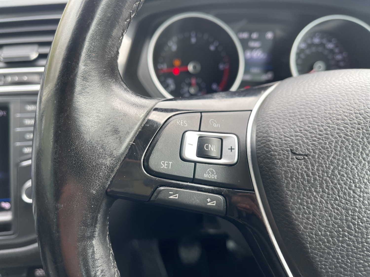 Used Volkswagen Tiguan 2017 for sale - 77656719: Photo 19