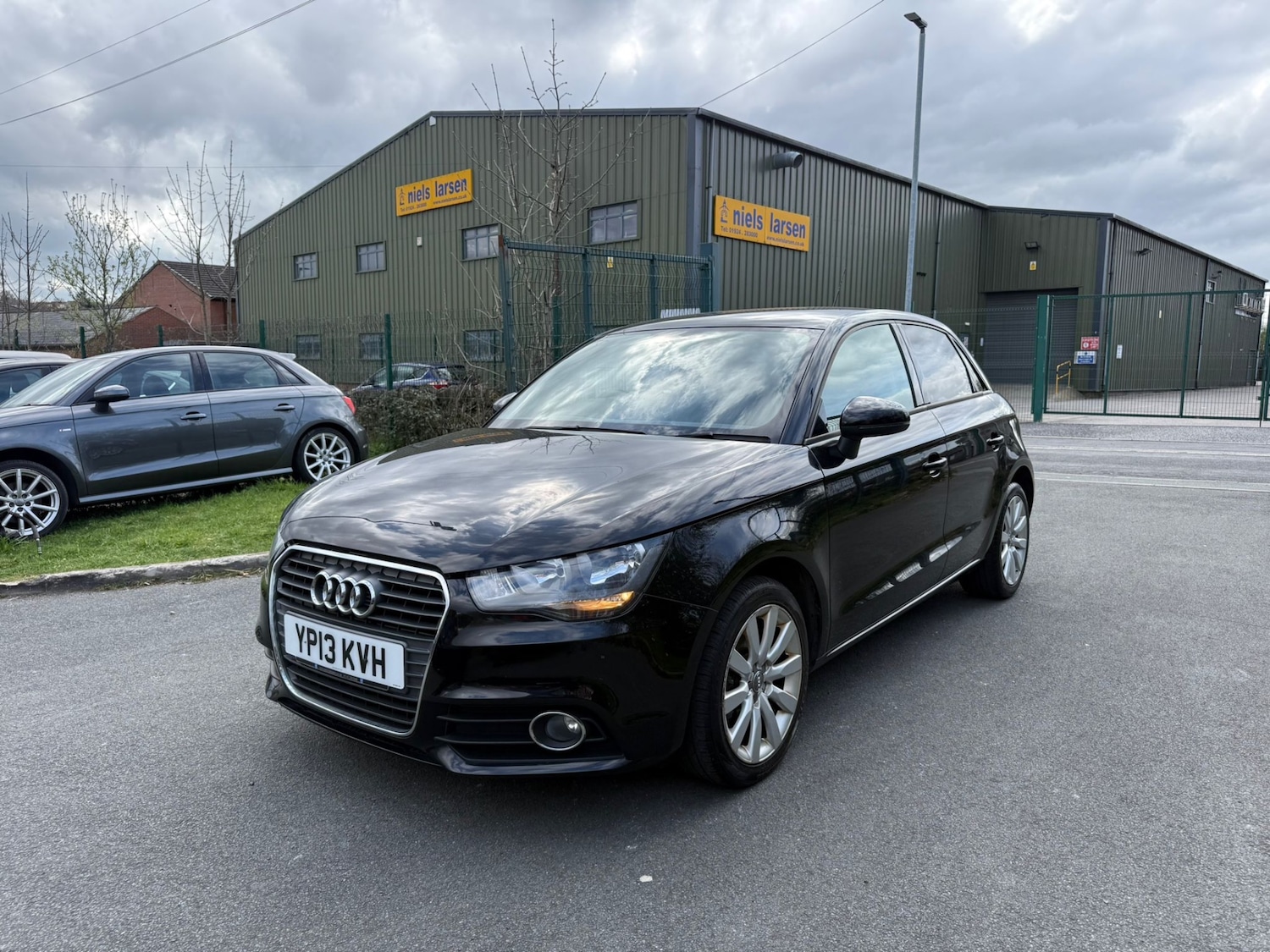 Used Audi A1 2013 for sale - 78134810: Photo 2