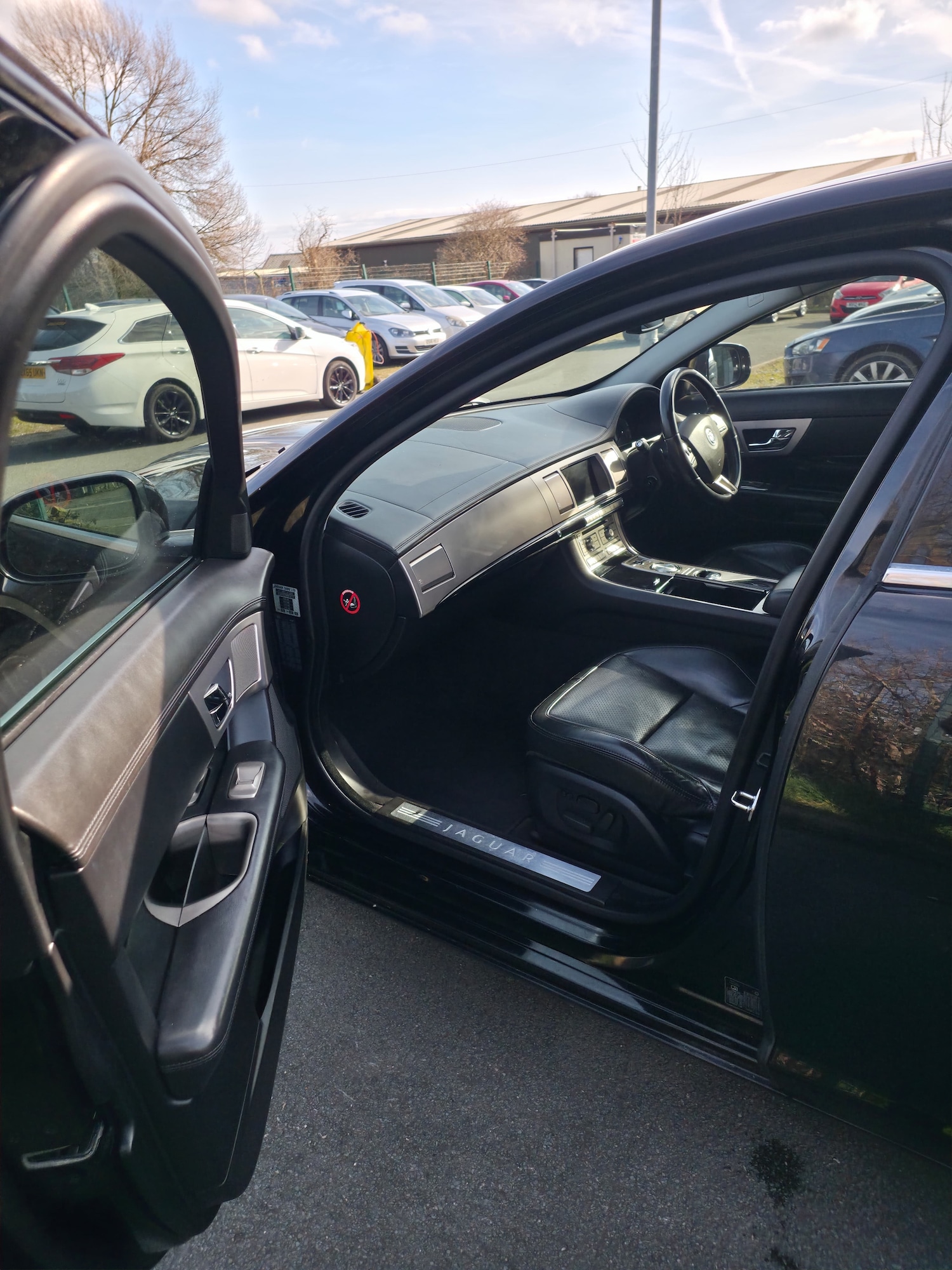 Used Jaguar XF 2011 for sale - 77668424: Photo 31