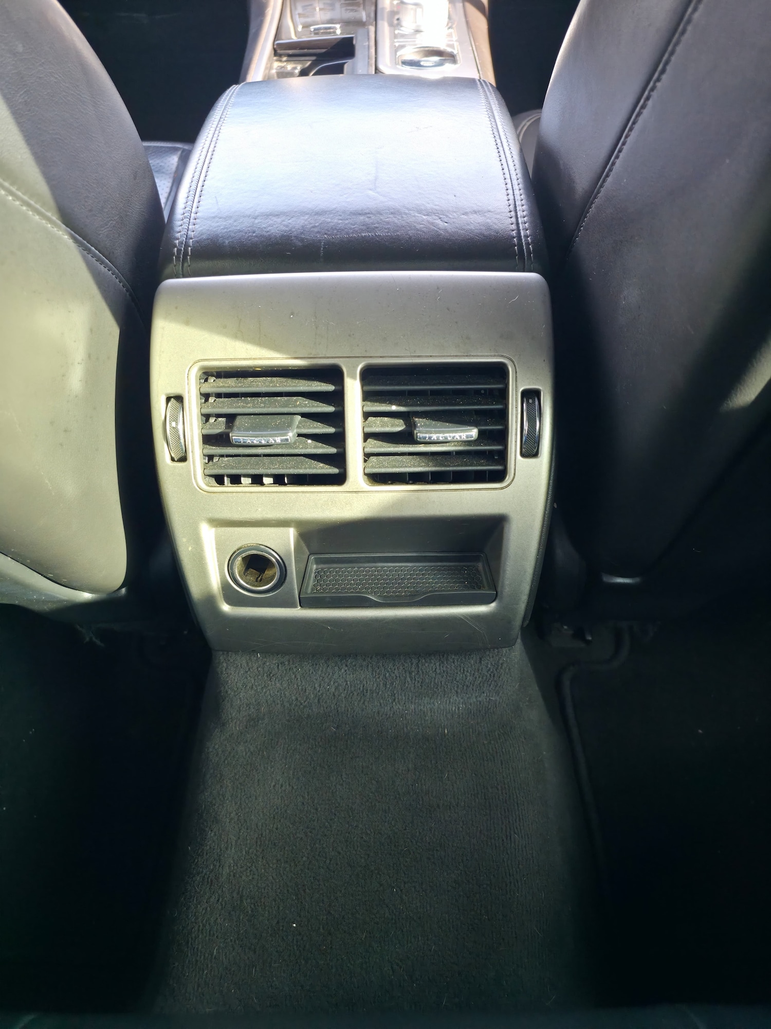 Used Jaguar XF 2011 for sale - 77668424: Photo 37