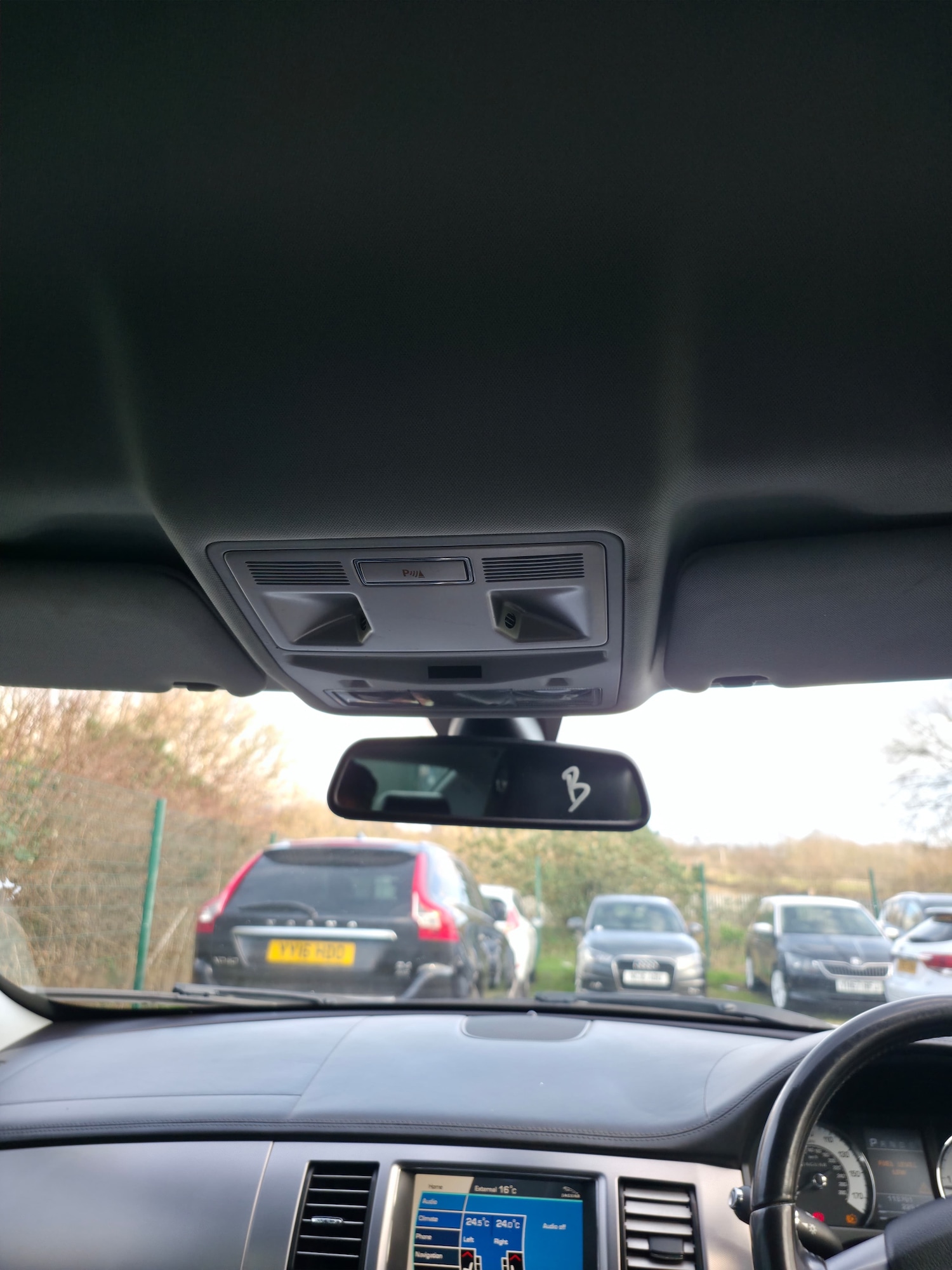 Used Jaguar XF 2011 for sale - 77668424: Photo 39