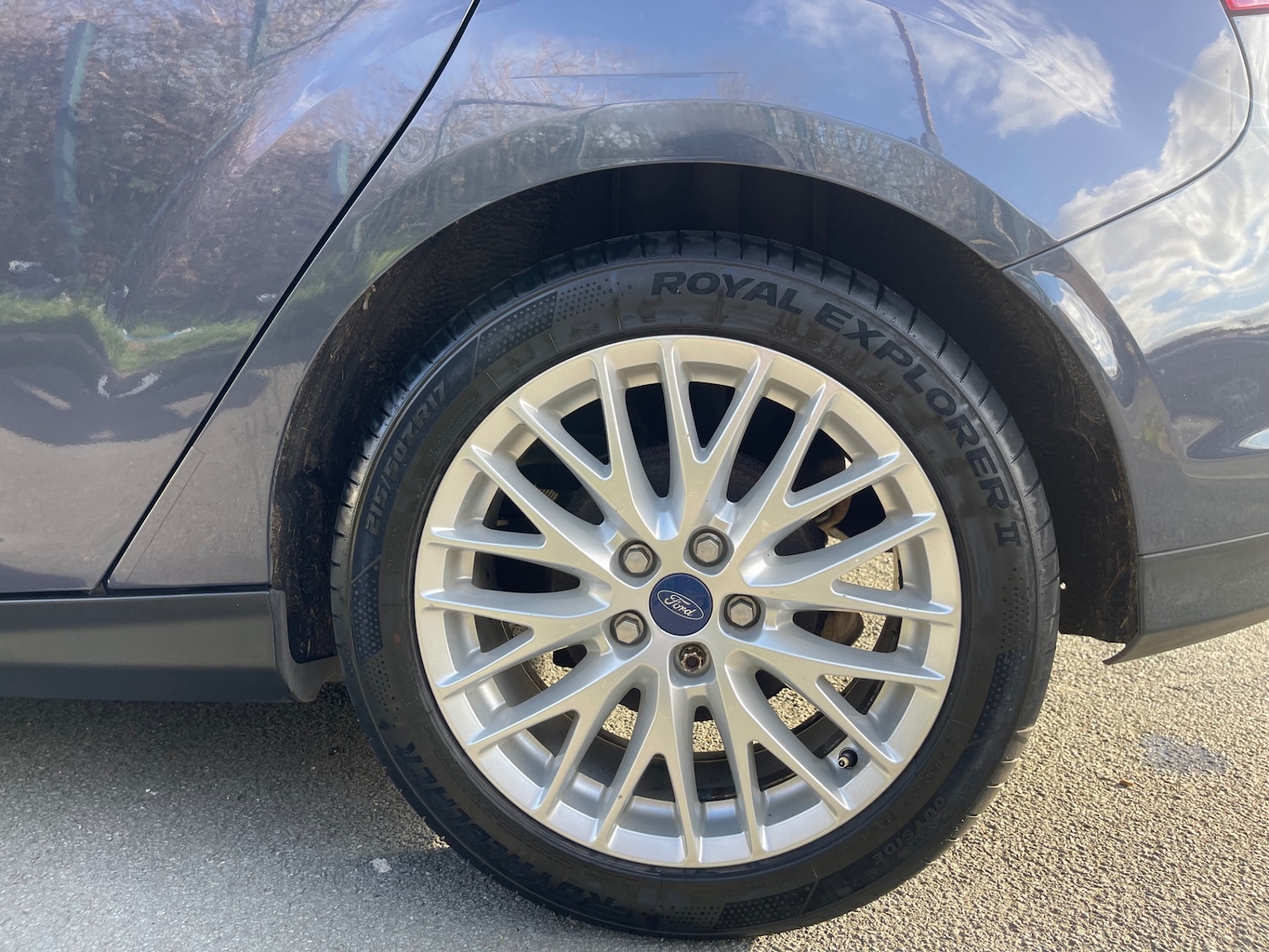 Used Ford Focus 2012 for sale - 77833829: Photo 28