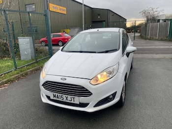 Used Ford Fiesta 2015 for sale - 77595843: Photo