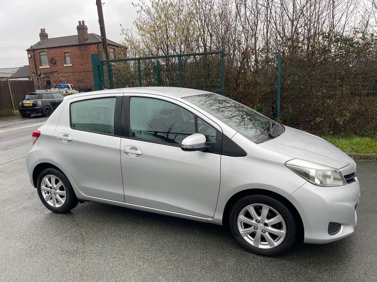 Used Toyota Yaris 2013 for sale - 77565323: Photo 14