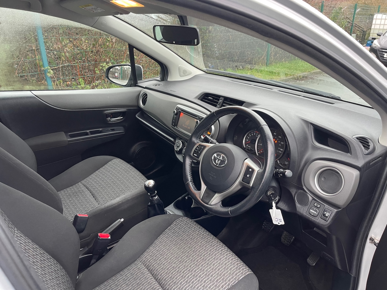 Used Toyota Yaris 2013 for sale - 77565323: Photo 20