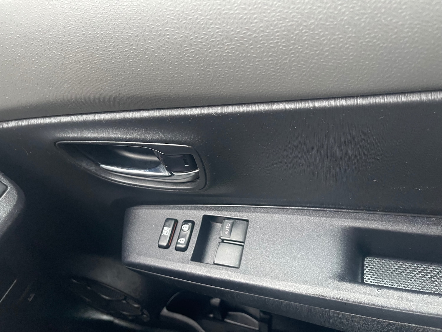 Used Toyota Yaris 2013 for sale - 77565323: Photo 29