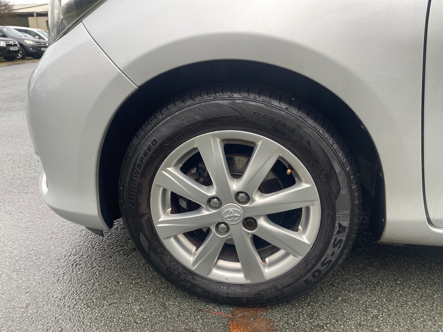 Used Toyota Yaris 2013 for sale - 77565323: Photo 32