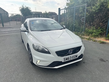 Used Volvo V40 2013 for sale - 79223352: Photo