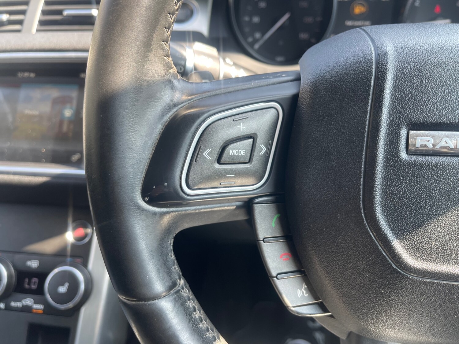 Used Land Rover Range Rover Evoque 2015 for sale - 77767041: Photo 24