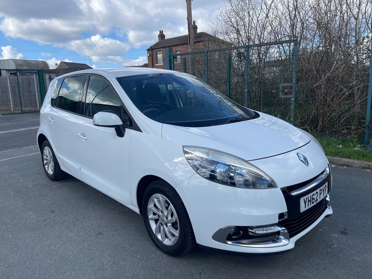 Used Renault Scenic 2012 for sale - 77889331: Photo 13