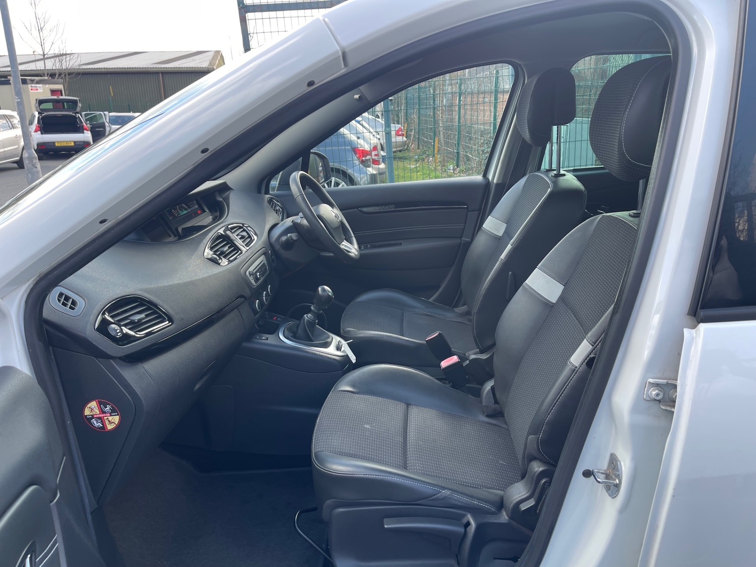 Used Renault Scenic 2012 for sale - 77889331: Photo 16