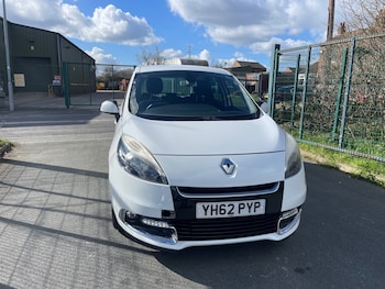 2012 (62) - 1.5 dCi Dynamique TomTom Energy 5dr [Start Stop]