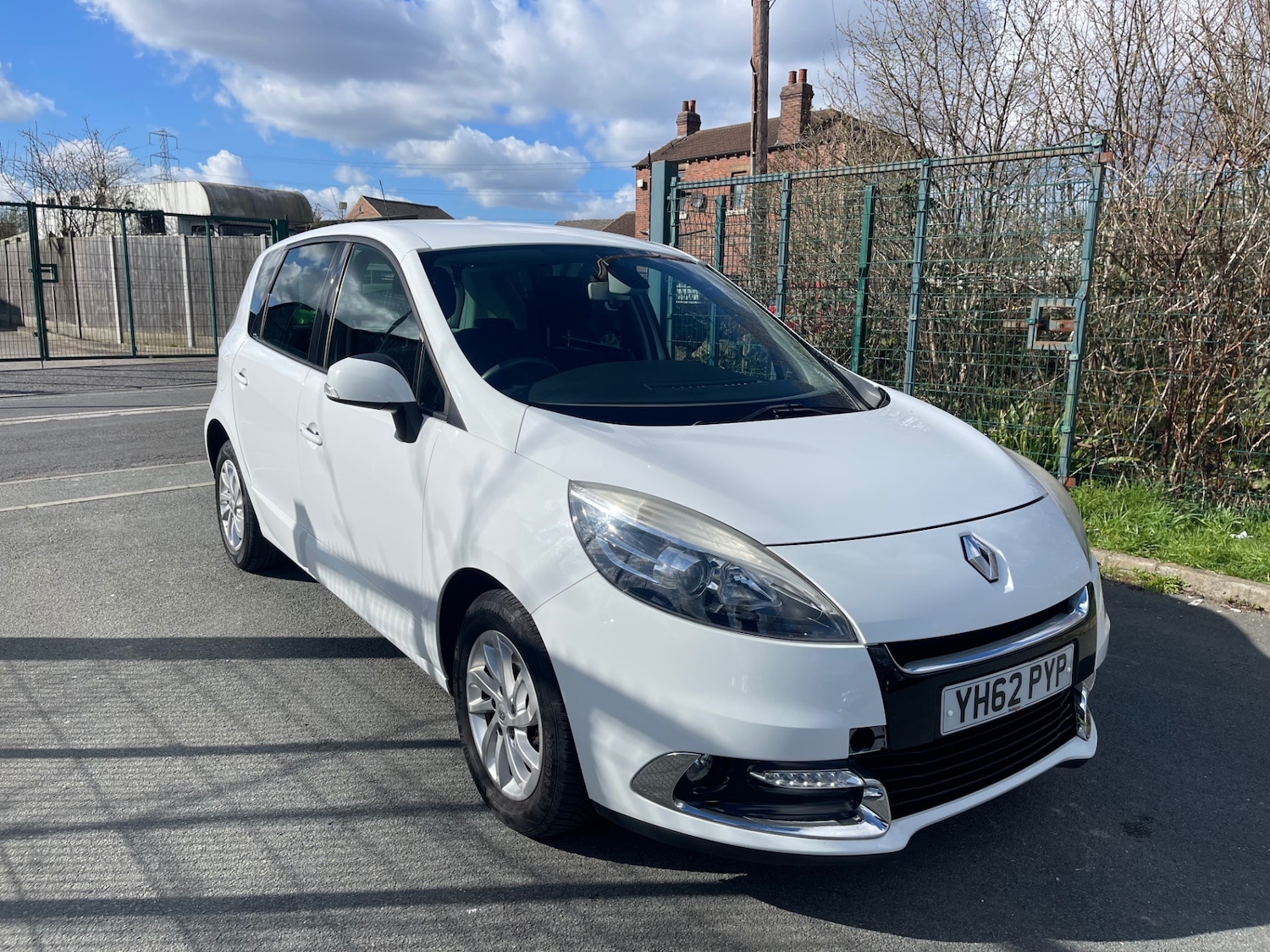 Used Renault Scenic 2012 for sale - 77889331: Photo 3