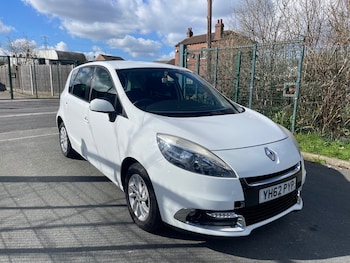 Used Renault Scenic 2012 for sale - 77889331: Photo