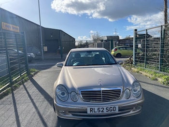 Used Mercedes-Benz E Class 2002 for sale - 77898132: Photo