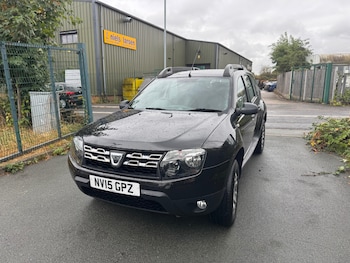 Used Dacia Duster 2015 for sale - 79574915: Photo