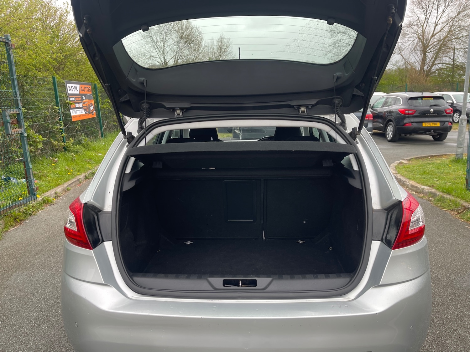 Used Peugeot 308 2014 for sale - 78183243: Photo 17