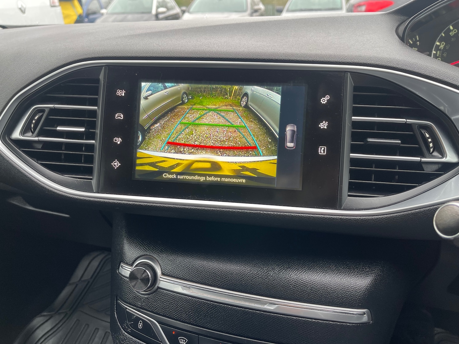 Used Peugeot 308 2014 for sale - 78183243: Photo 27