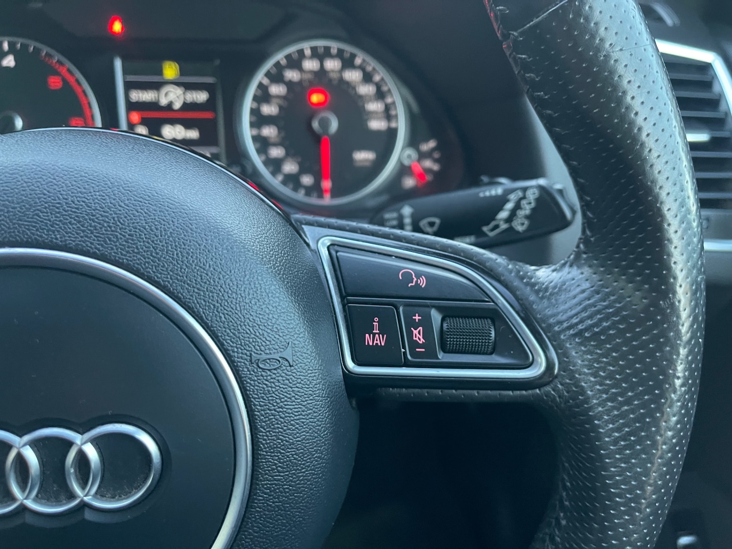 Used Audi Q5 2015 for sale - 78183075: Photo 28