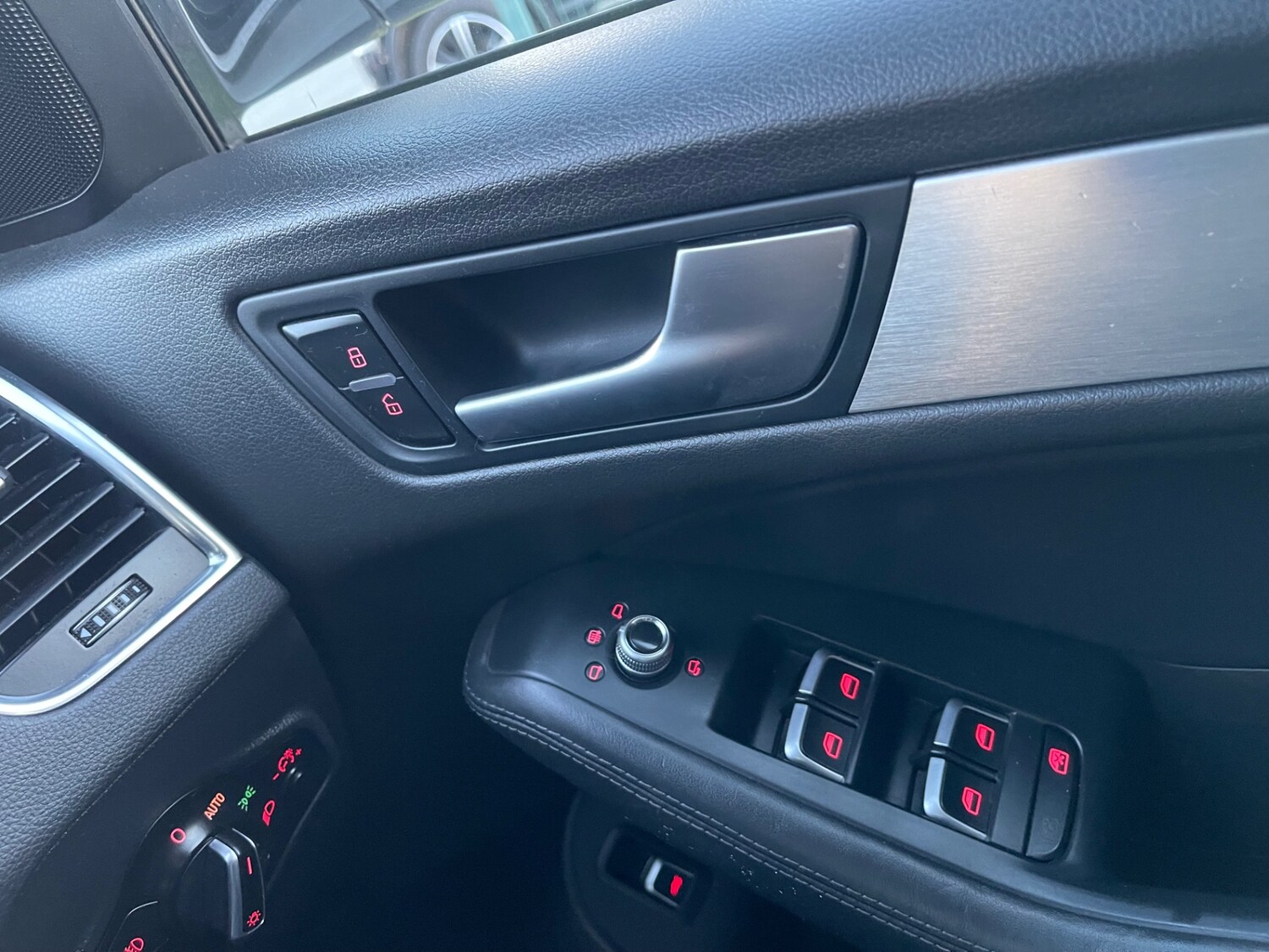 Used Audi Q5 2015 for sale - 78183075: Photo 29